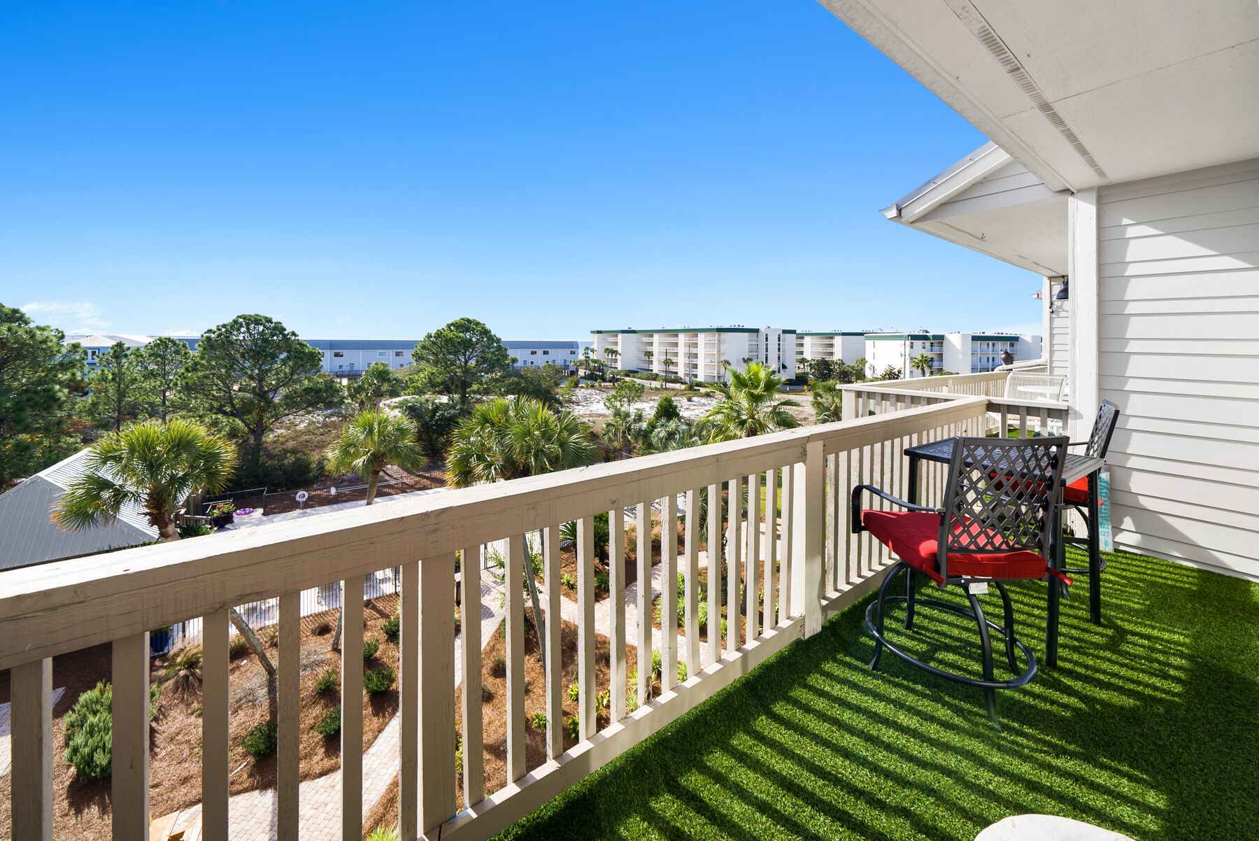 \"Slow M'Ocean\" | Ocean Views | Heated Community Pool and Hot Tub