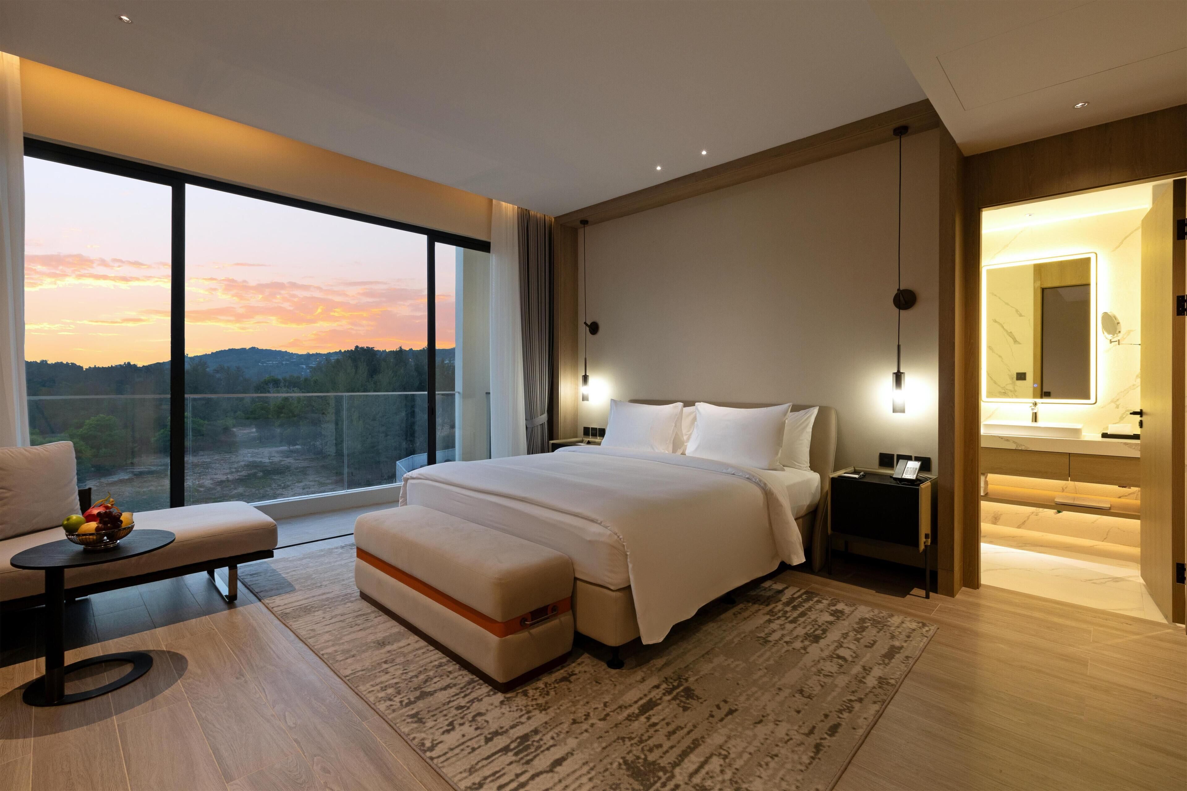 Quarto luxo | Roupas de cama premium, frigobar, cofres nos quartos, escrivaninha