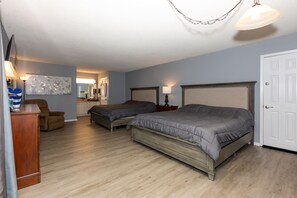 3 chambres, fer et planche à repasser, Wi-Fi, literie fournie