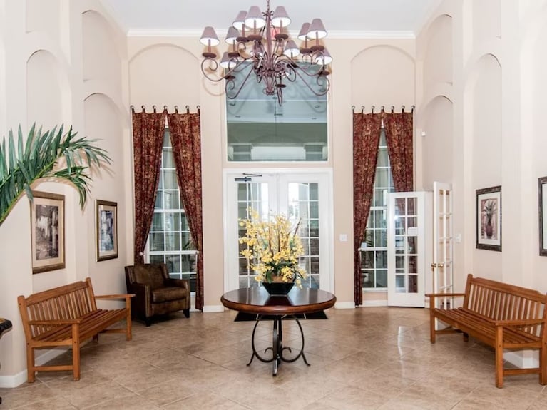 Beautiful Condo Near Clearwater Beach - Resort Style Amenities - Palm Grove - Clearwater Beach, FL