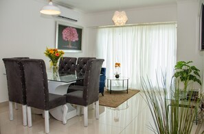 تناول الطعام