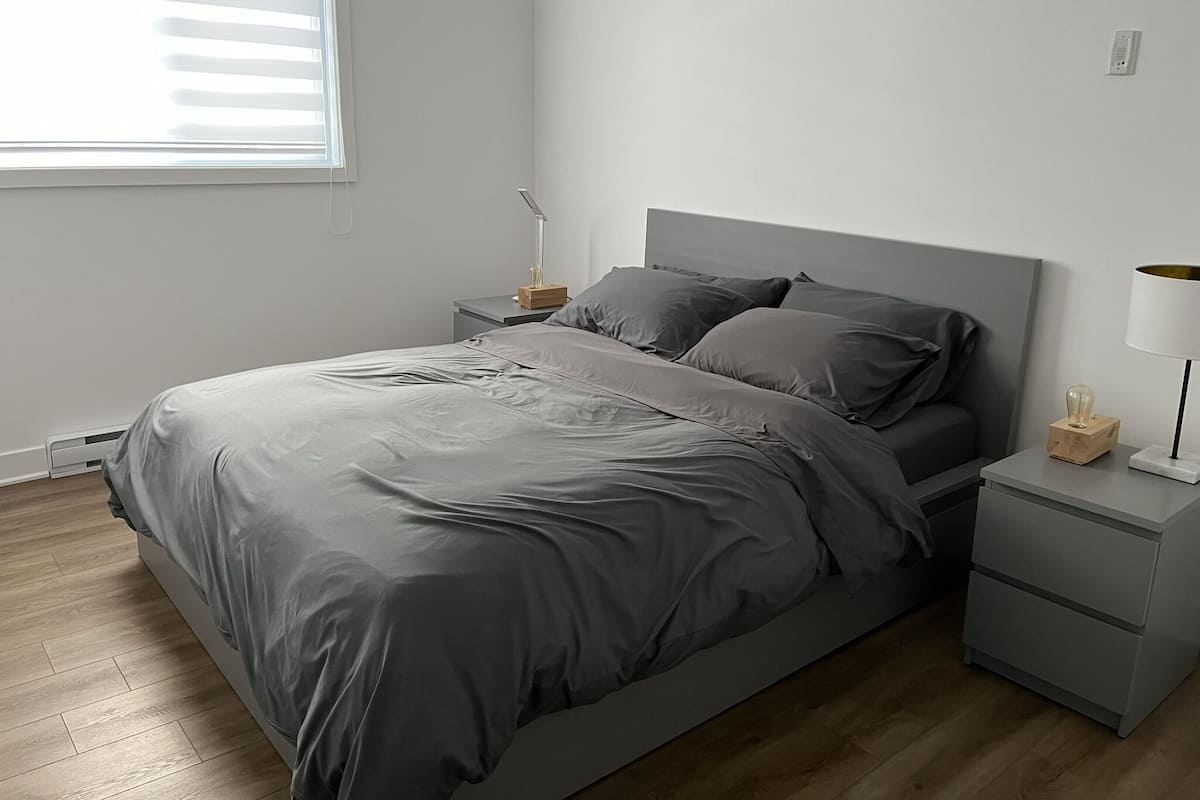 Au coeur du village #2 | 1 bedroom, down comforters, free WiFi