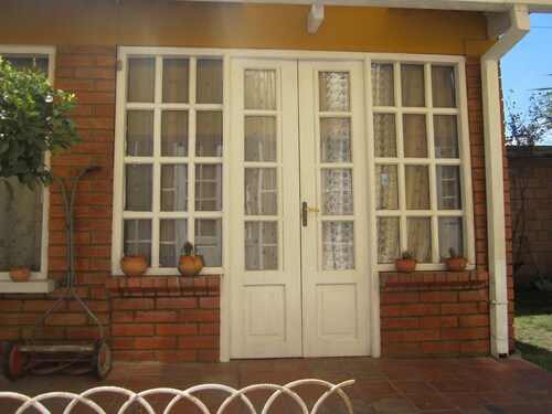 Habitación  Privada, Soleada y Tranquila 