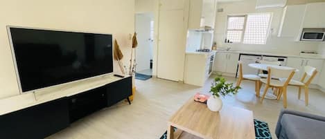 Appartement | Woonruimte | Flatscreentelevisie