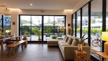 Sala de estar en el lobby