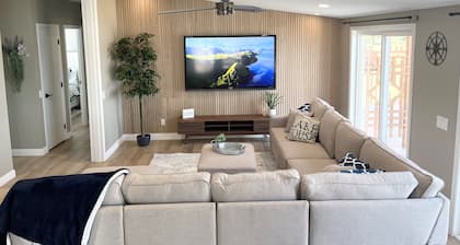 Stunning, UPDATED Lakefront Home-Pike Lake Point-Water and Snow Adventures Await