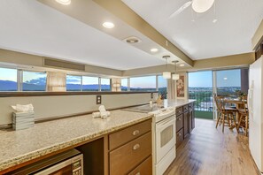 ตู้เย็น, ไมโครเวฟ, เตาอบ, เครื่องล้างจาน