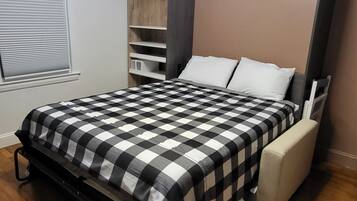 1 bedroom, iron/ironing board, WiFi, bed sheets