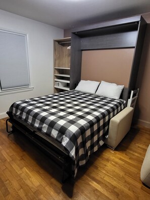 1 bedroom, iron/ironing board, WiFi, bed sheets