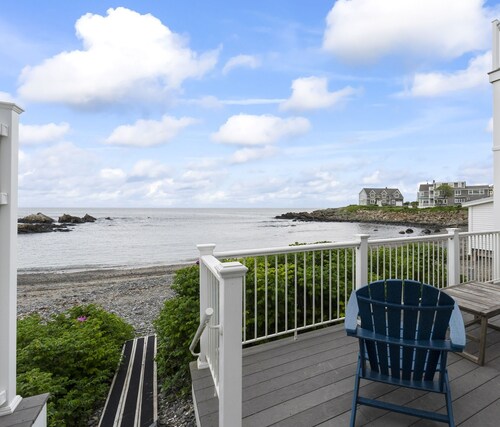 Oceanfront Condo in historic Perkins Cove  Ogunquit, Maine.  Direct oceanfront!