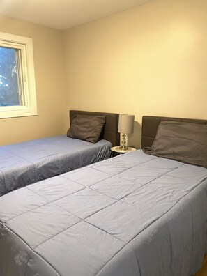 2 soverom, strykejern/-brett, wi-fi og sengetøy