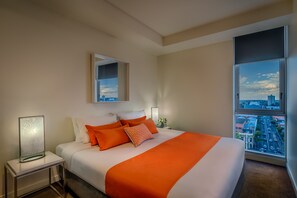 Laptop workspace, soundproofing, iron/ironing board, free WiFi - Adele Apartments at Tribeca (East Melbourne)