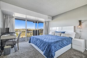 2 bedrooms, desk, laptop workspace, iron/ironing board - Satellite Suite (Colorado Springs)