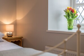3 habitaciones, tabla de planchar con plancha, cuna de viaje y wifi 