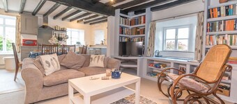 Rural retreat in the mountains with far reaching views | Pwll-Y-March
