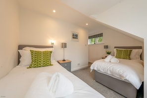 2 bedrooms, iron/ironing board, travel cot, WiFi
