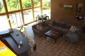 Living area - Sand Ranch II
Custom home with bay views (North Bend)