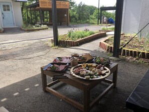 Grillaus-/piknikalue