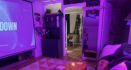 Cozy 2 Bed 2 Bath Apartment in the Heart of Brooklyn