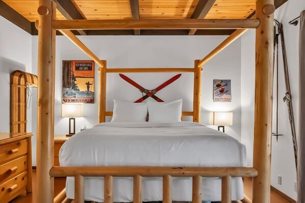 3 bedrooms, iron/ironing board, travel crib, WiFi