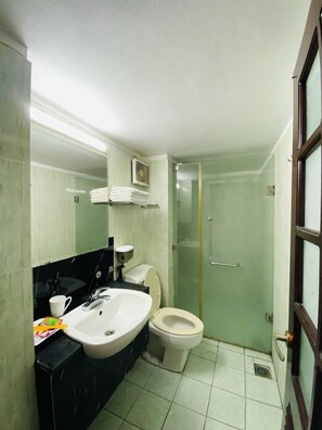 Standardzimmer | Badezimmer