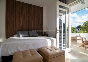 Luxury Villa | 5 bedrooms, in-room safe, blackout curtains, bed sheets