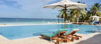 Punta Cana new condo beach, Casino and Pool in Hard Rock punta Cana área 