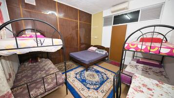 1 bedroom, laptop workspace, free WiFi, bed sheets