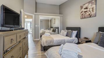 3 bedrooms, iron/ironing board, free WiFi