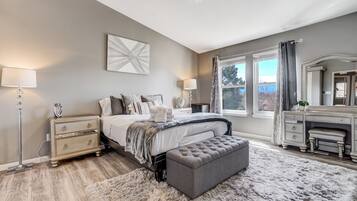 3 bedrooms, iron/ironing board, free WiFi