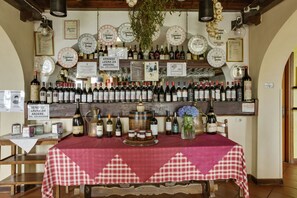 Bar (on property) - Farmhouse in Verbania with Lake Views (Verbania)