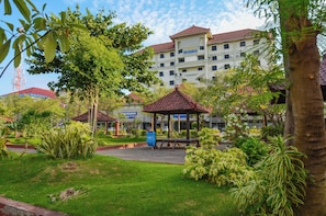 Exterior - Graha Widya Bhakti at STIESIA Surabaya (Surabaya)