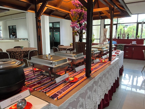 Graha Widya Bhakti at STIESIA Surabaya