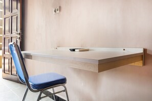 Chambre Double Standard | Bureau, Wi-Fi gratuit, draps fournis