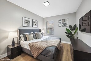 4 makuuhuonetta, silitysrauta/-lauta, vauvan matkasänky, ilmainen Wi-Fi