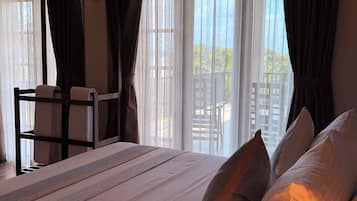 Desk, iron/ironing board, free WiFi