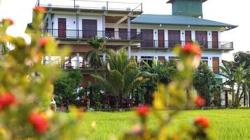 Fachada del alojamiento