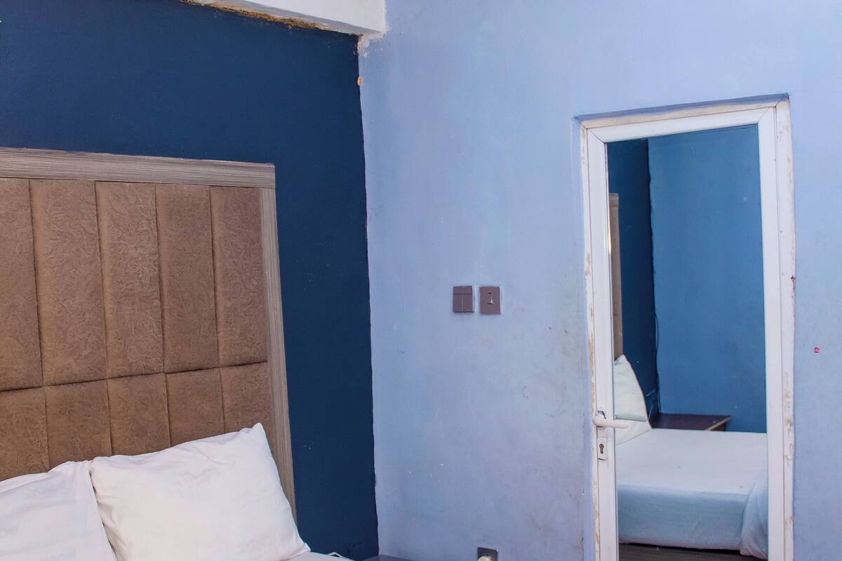 Standaard eenpersoonskamer | Individueel gemeubileerd, een laptopwerkplek, gratis wifi