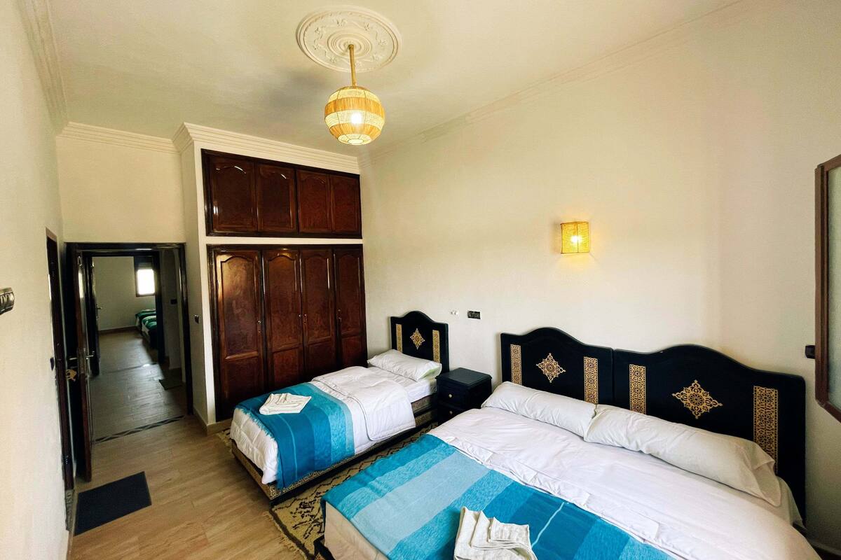 3 habitaciones, wifi gratis y ropa de cama
