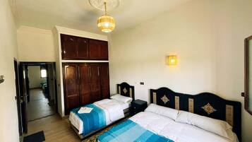 3 bedrooms, free WiFi, bed sheets