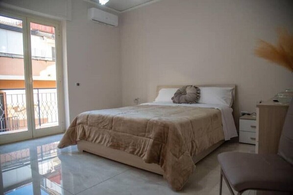 2 habitaciones, escritorio, cuna de viaje y wifi gratis 