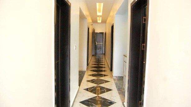 Interior entrance - STAR SAPPHIRE LUXURY HOTELS LTD (Uyo)