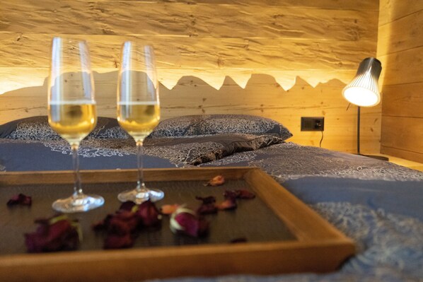 4 bedrooms, free WiFi, bed sheets