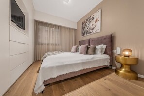 1 bedroom, desk, iron/ironing board, travel cot - Haneviim Court Complex - 1 Bedroom (Multi-unit) (Jerusalem)
