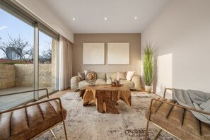 TV, offices - Haneviim Court Complex - 1 Bedroom (Multi-unit) (Jerusalem)