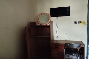 Desk, free WiFi, bed sheets