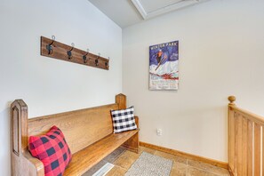 Nhà (3 Bedrooms) | Nội thất
