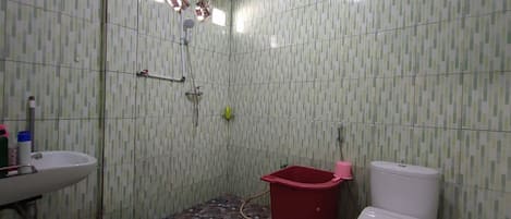 Deluxe Double Room | Bathroom