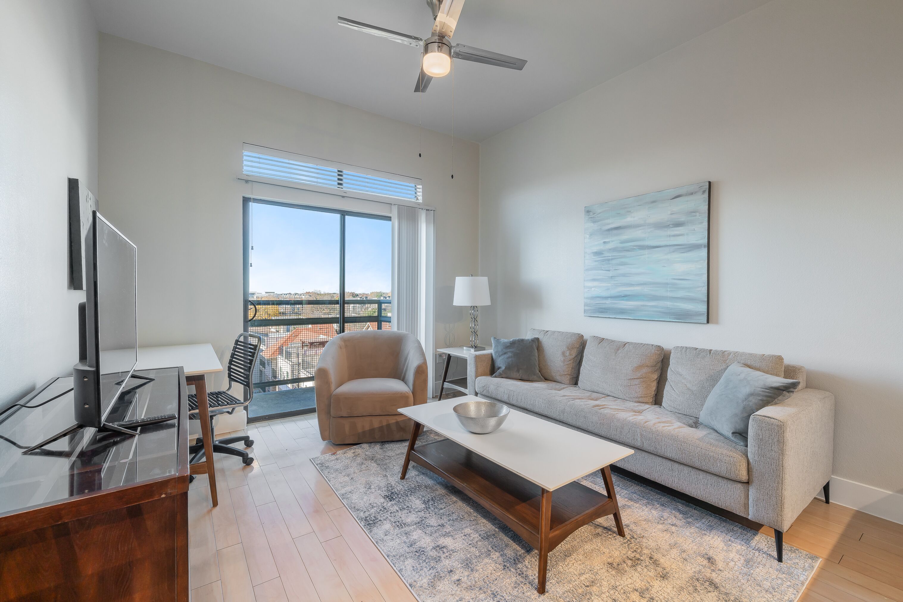 Lovely Apartment in Uptown hub