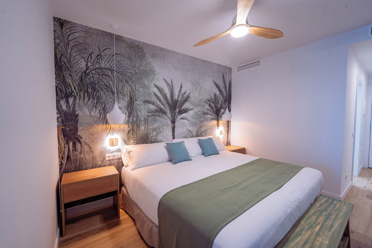 1 bedroom, in-room safe, individually decorated, individually furnished
